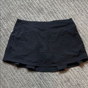 Lululemon Athletica Black Pace Rival Skirt size 6